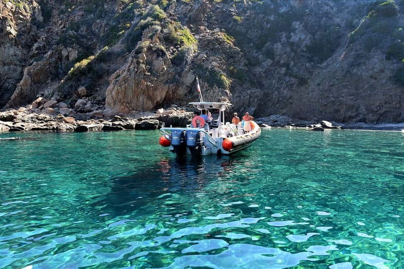 Near Ajaccio: Sanguinaires islands Boat Trip Sunset Drinks - Sailing Across the Gulf of Ajaccio