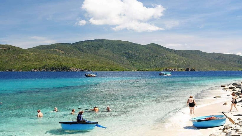 Nha Trang: 3-Island Tour with Lunch and Speedboat Ride - 7:00 to 8:30 AM: Easy Hotel Pickup