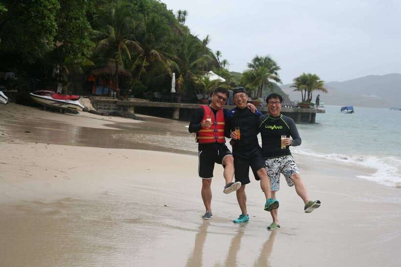 Nha Trang: Island Hopping Boat Tour with Snorkeling & Lunch - Snorkeling At The Coral Reef Marine Park
