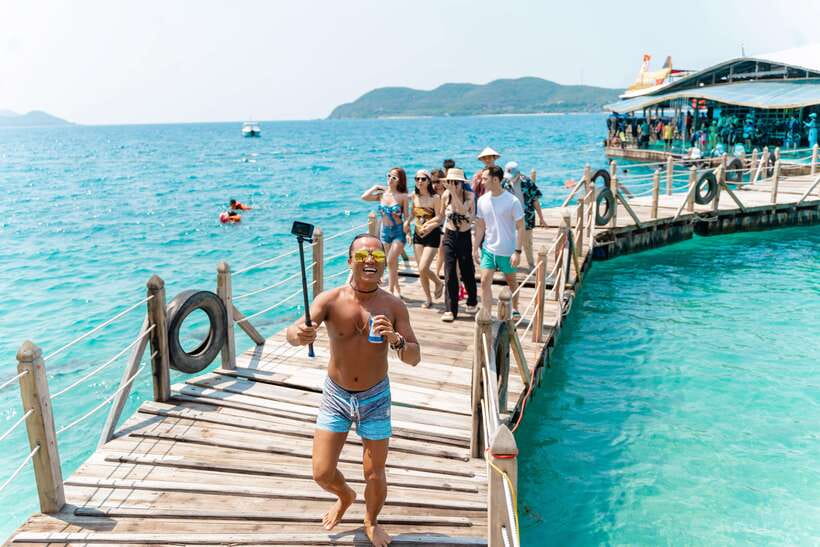 Nha Trang: Island Hopping Tour with Snorkeling and Lunch - Guides, safety, and practical comfort