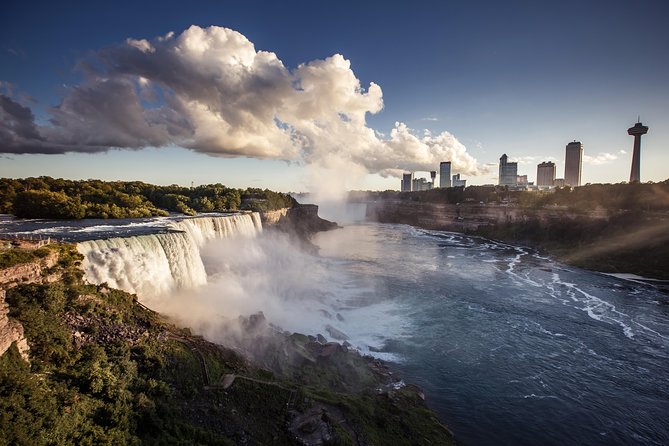 Niagara Falls, Toronto and 1000 Islands, 3 Day Tour from NYC - Day one: Watkins Glen and the first sight of Niagara