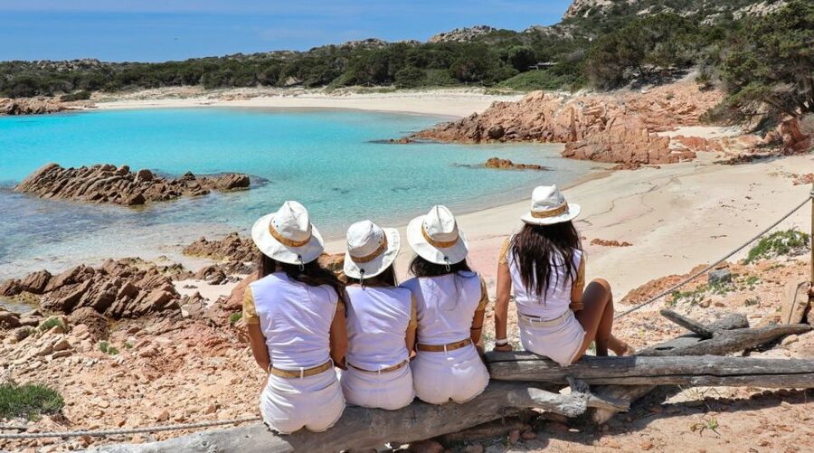 Olbia: Maddalena Archipelago Boat Tour with Minibus Transfer - Manto della Madonna and Budelli from the water
