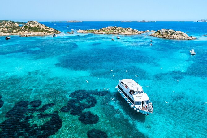 Olbia : Magdalene Archipelago Boat Tour + transfer included - Boarding the boat in Cannigione