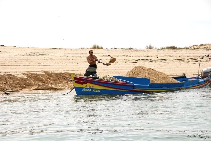 Olhão: 3 Islands Guided Sightseeing Tour with Lunch - Farol Island and the Santa Maria Lighthouse