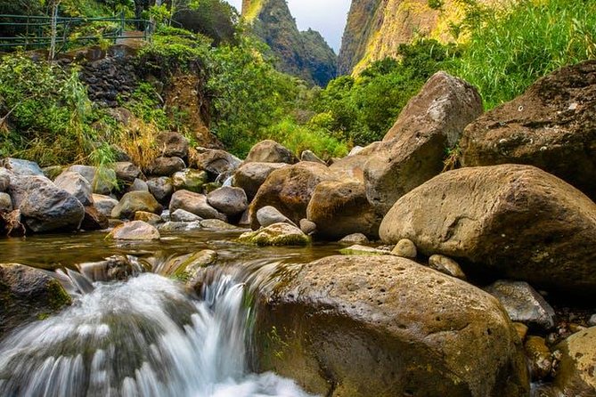 One Day Heavenly Hana Tour: Island Hopping from Oahu to Maui - Key points to know before booking