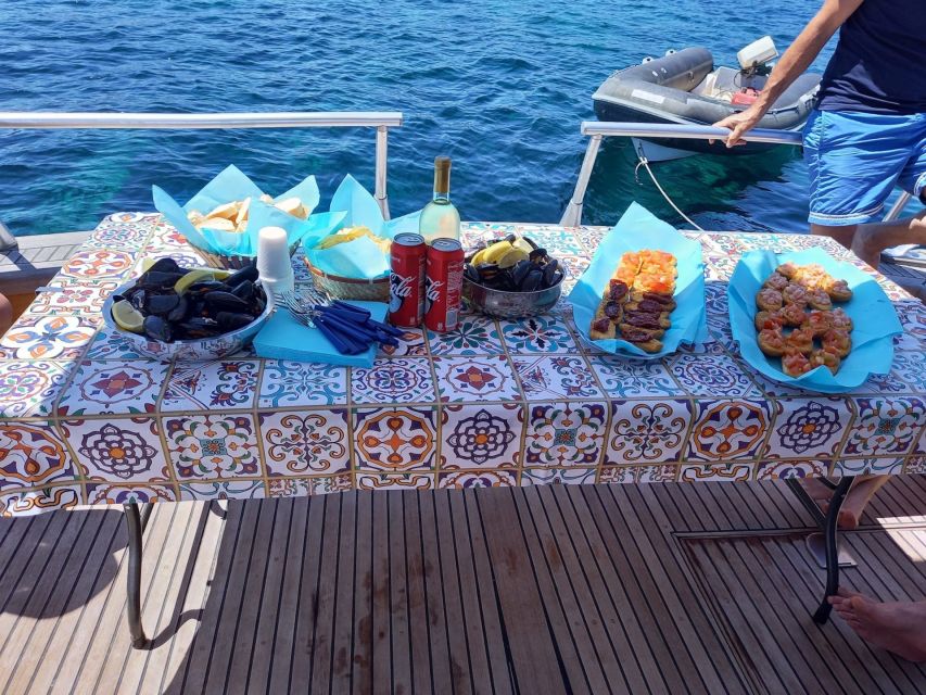 Palau: La Maddalena Archipelago Motorboat Tour with Lunch - What a seven-and-a-half-hour day feels like