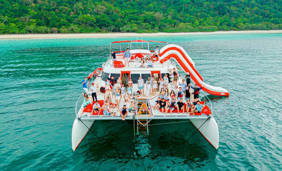 Pattaya: 2 Islands one day trip on Catamaran with Lunch - What the $124 price really covers