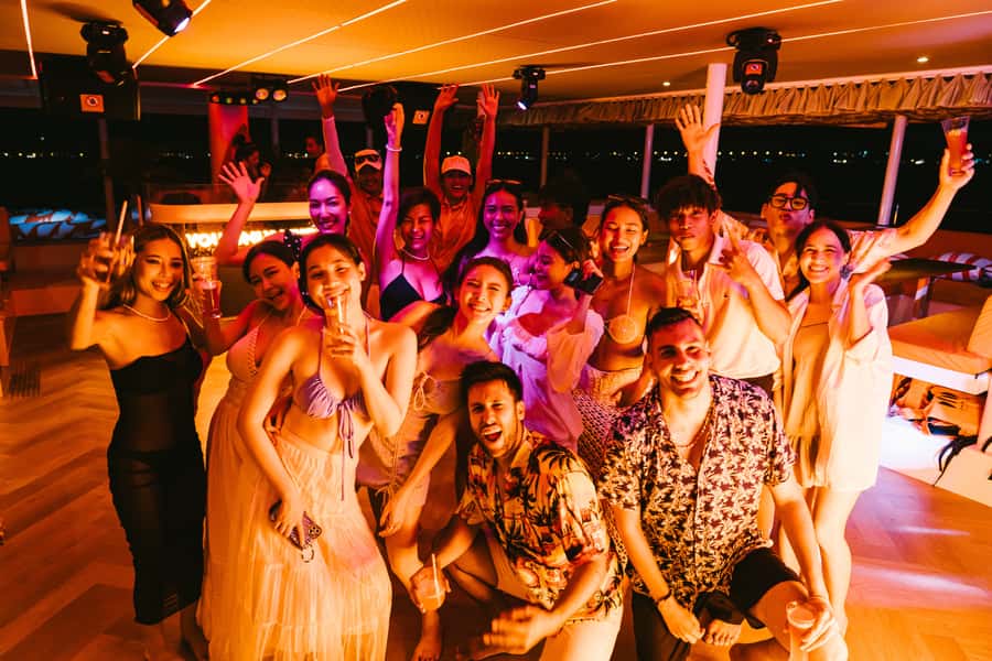Pattaya: 3-Island Hopping Sunset Yacht & Buffet with Live DJ - Key things to know before booking
