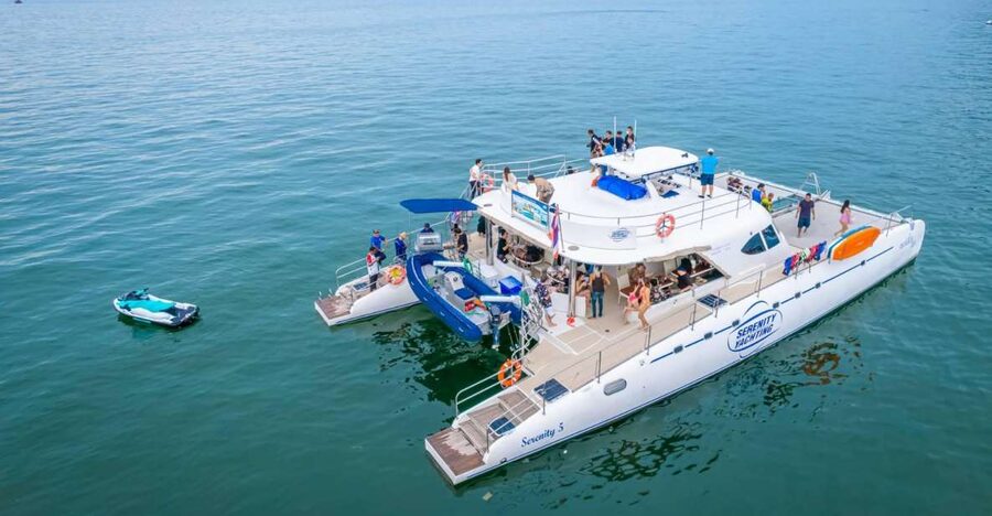 Pattaya: 3 Islands Catamaran Tour with Buffet Lunch - Koh Ped adds monkeys and a Buddhist shrine