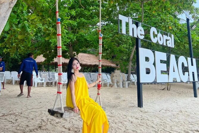 Pattaya: 3 Islands one day trip on Catamaran with Lunch - Koh Ped: monkeys, photographs, and a different kind of stop