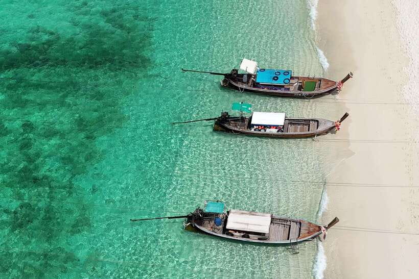 Phi Phi: 7 Islands longtail boat with Sunset and Plankton - What this $35 Phi Phi tour is really offering