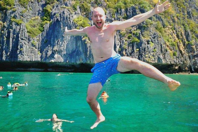 Phi Phi Early Bird & 4 Islands - Day Tour by Speedboat From Krabi - Loh Samah Bay for snorkeling