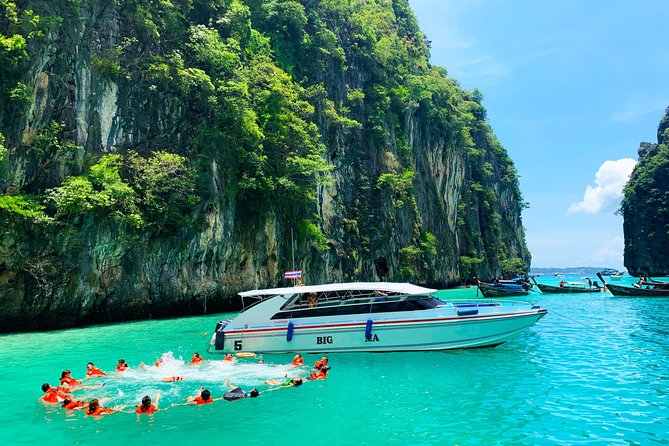 Phi Phi Islands Speedboat Day Trip from Phuket with Lunch - A fast ride across open water