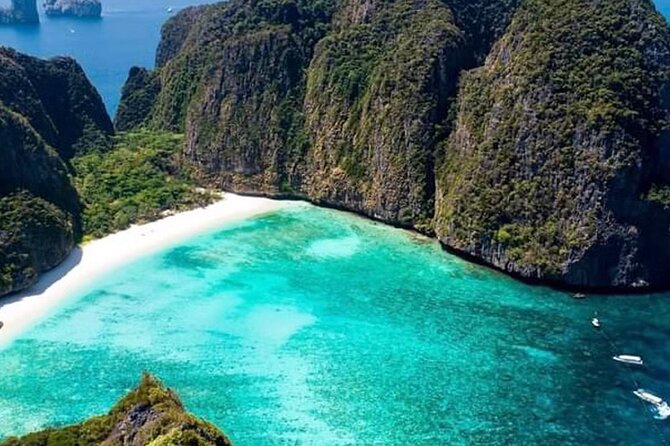 Phi Phi Islands Tour by Luxury Big Boat from Phuket - Who will enjoy this Phi Phi trip?