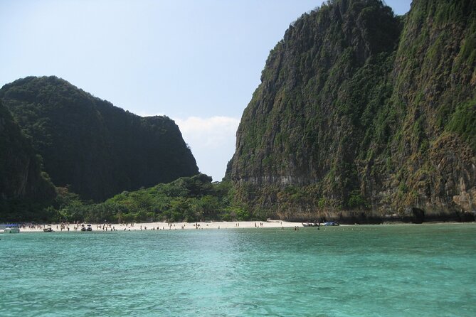 Phi Phi - Khai/Bamboo Islands Tour with Lunch by Speed Catamaran - Phi Phi Don lunch and a change of pace