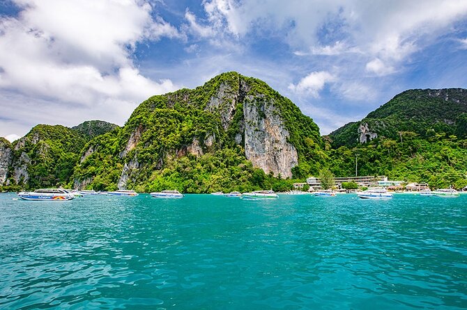 Phi Phi, Maya Bay and Khai Islands Tour By Seastar Andaman From Khao Lak - Lunch and free time on Phi Phi Don