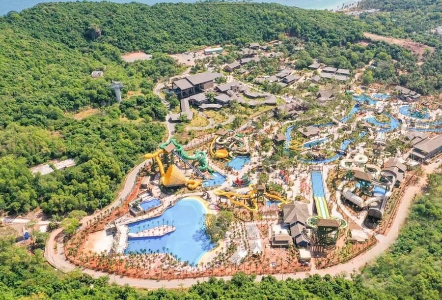 Phu Quoc: 3 Island Boat Trip, Cable Car, Water Park| Vietnam - Thom Island shifts from sea to slides