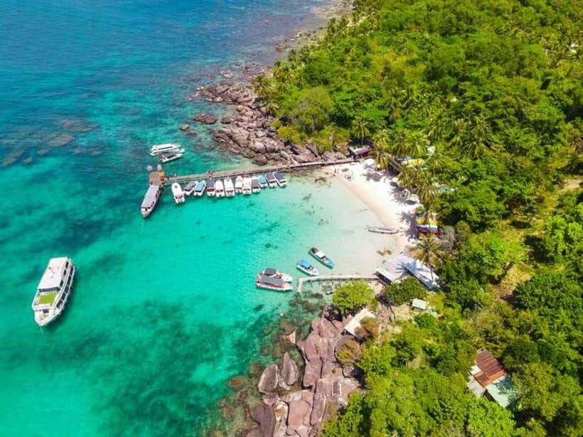 Phu Quoc: 3 Islands Trip Snorkeling by Speed Boat - Starting the day in Duong Dong