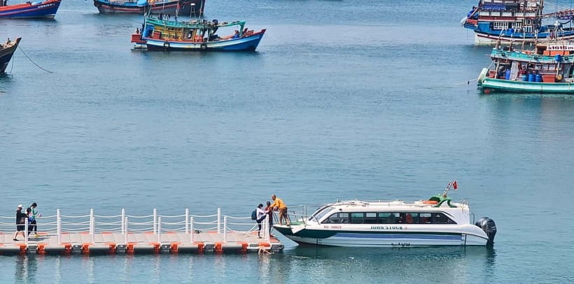 Phu Quoc: 4 Islands By Speedboat & Cable Car Trip - The Hon Thom cable car changes the mood