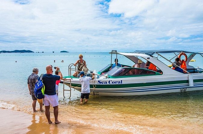 Phu Quoc Full Day Luxury Tour, Discover 4 Islands with Cable Car - Lunch on Phu Quoc Island at noon