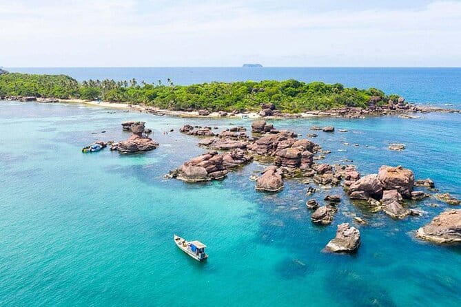 Phu Quoc FullDay Discovery 4 island Tour with Cable-Car - Key points at a glance