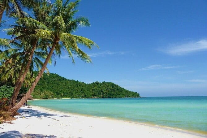 Phu Quoc Fullday Tour: Discovery 4 island with cable-car - Lunch on the island around noon