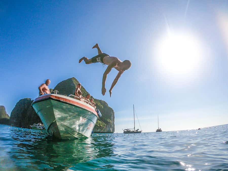 Phuket: 2 Days Itinerary Similan & James Bond Islands Tour - Snorkeling around islands No. 9 and No. 7