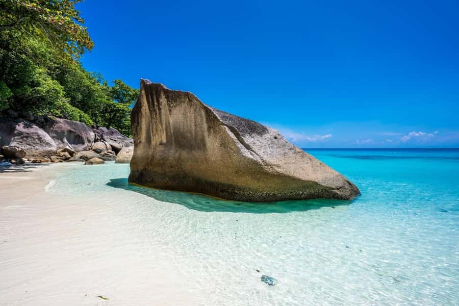 Phuket: 2 Days Itinerary Similan & Phi Phi Islands Day Tour - Viking Cave, Monkey Beach, and lunch on Phi Phi Don