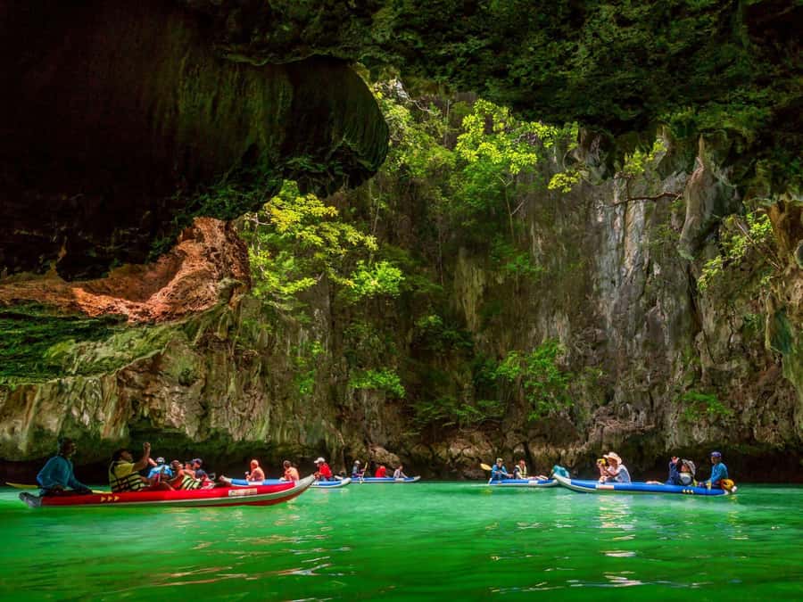 Phuket: 7 Wonders of Phang Nga Bay 6-Islands Tour - Panyee Island and a flexible buffet lunch