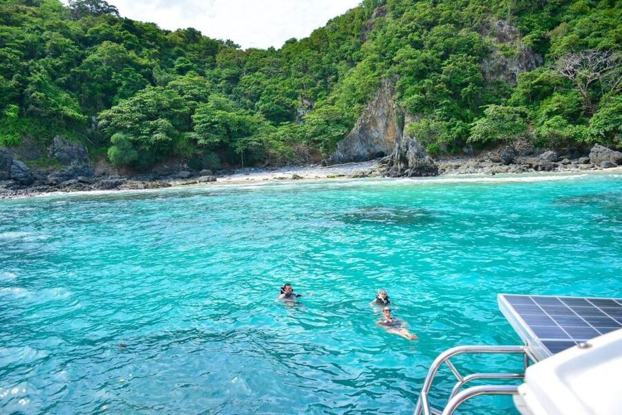 Phuket: Coral & Racha Islands Day Trip By Speedboat - The 45-minute speedboat ride to Racha Island