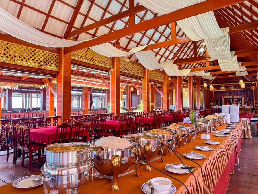 Phuket: James Bond 5 Islands Speedboat Tour with Lunch - What the $74 price really covers