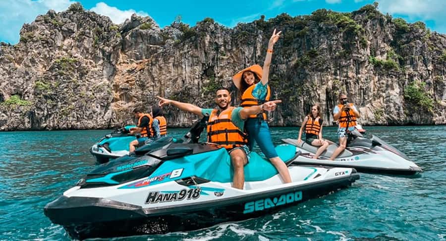 Phuket: Jet Ski Tour to 6 Islands with Lunch & Transfers - Who should book this experience?