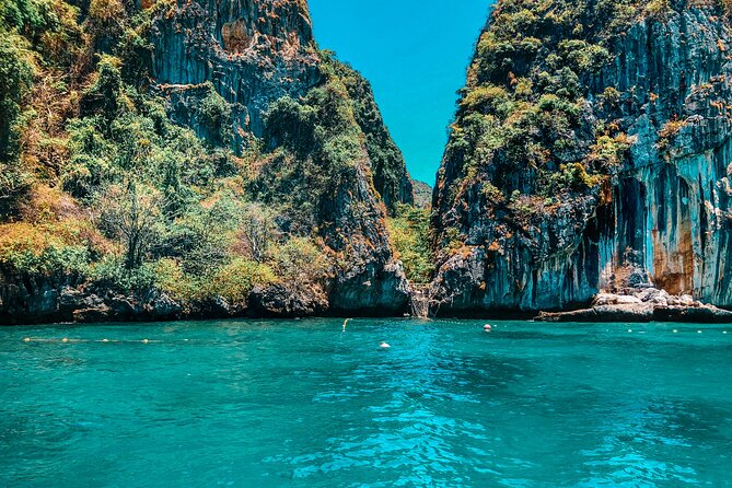 Phuket: Phi Phi and Bamboo Islands Day Trip with Buffet Lunch - Pileh Lagoon and the main water time