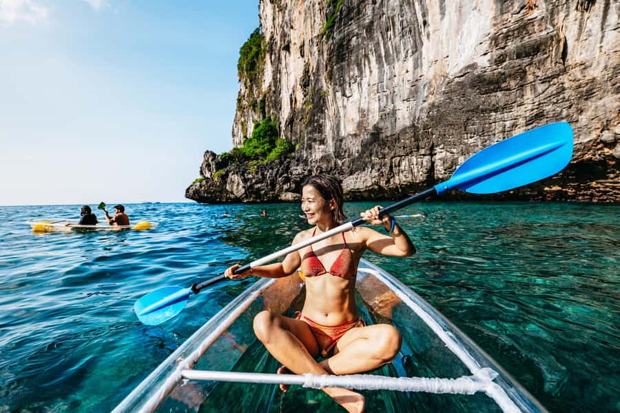 Phuket: Phi Phi Islands Day-Trip by Speed Catamaran - Phi Phi Don brings lunch and a quick look around