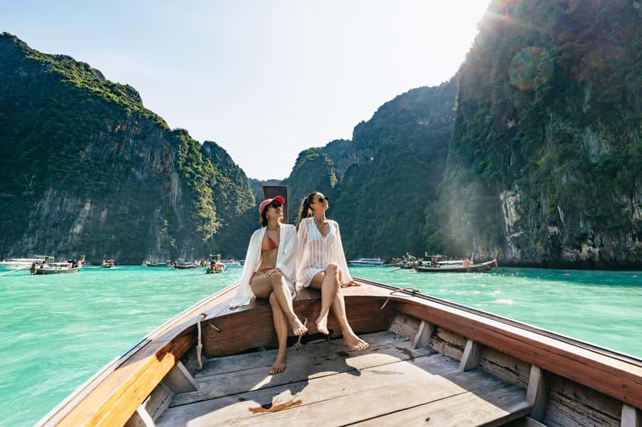 Phuket: Phi Phi Islands Day-Trip by Speed Catamaran - Maiton Island and the sunset ride home