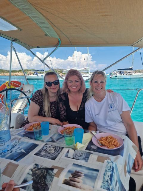 Poltu Quatu: La Maddalena Archipelago Sailboat full-day trip - Food from Cindy and Mario