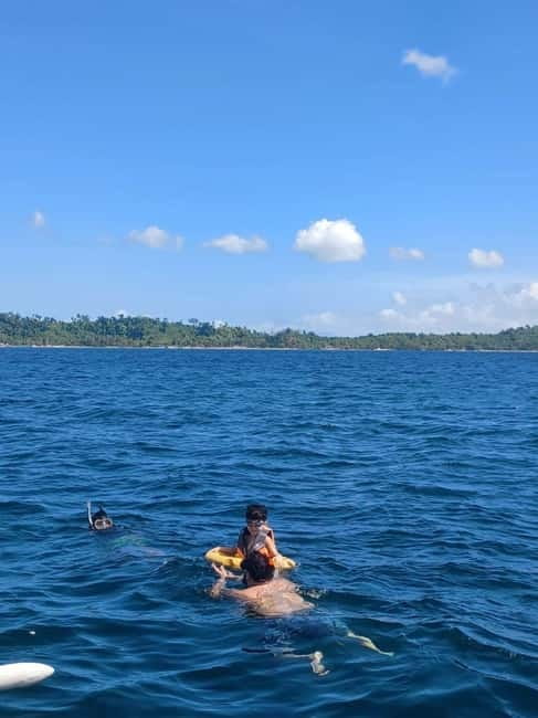 Port Barton: Island Hopping with Lunch,Hotel Transfer & Fees - Starfish Island brings sand, photos, and snorkeling