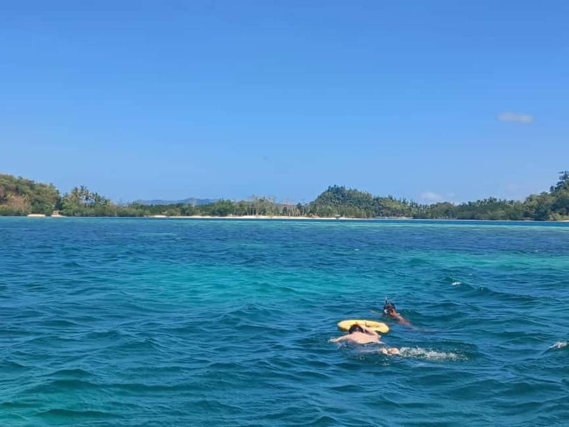 Port Barton: Island Hopping with Lunch,Hotel Transfer & Fees - Double Island Sand Bar is brief but distinctive