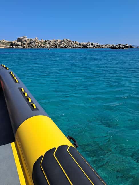 Porto-Vecchio: Lavezzi Archipelago & Cerbicales Island Tour - Cruising past Cavallo’s private bays