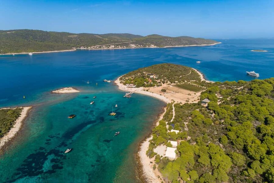 Private 5 islands Boat Tour: Blue Cave,Hvar &Pakleni islands - Stiniva Cove for swimming and snorkeling