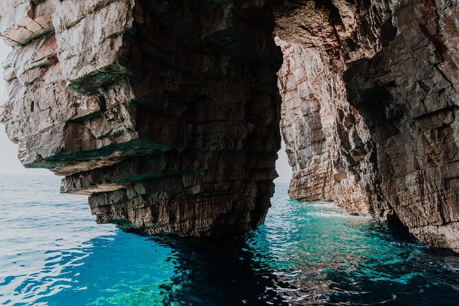 Private Blue cave, Mamma Mia and Hvar, 5 islands tour from Split - The boat, guide, and comfort level