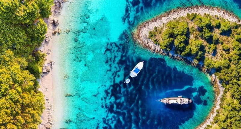 Private Blue Lagoon & 3 Islands Tour from Split - One hour in UNESCO-listed Trogir