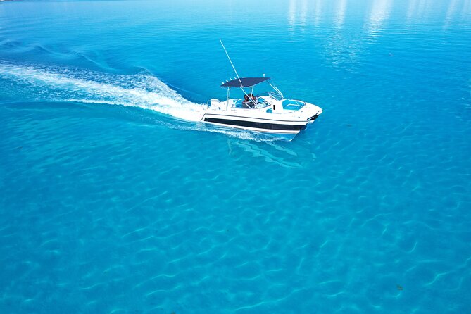 Private Boat Island Hopping & Snorkeling in Turks & Caicos 4Hrs - Little Water Cay and Half Moon Bay