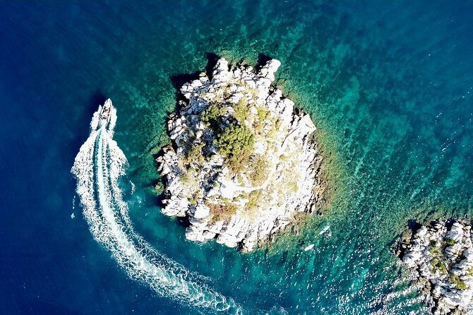 Private boat tour Blue Lagoon and 3 Islands from Trogir or Split - Beach Bar Borkko: two hours for swimming and lunch