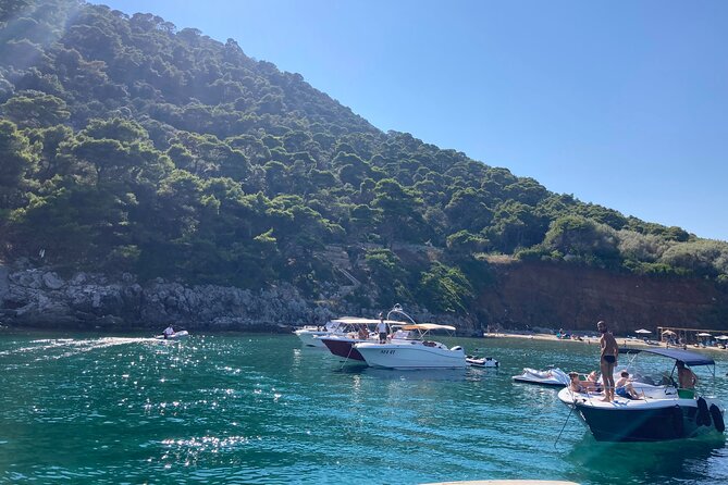 Private Boat Tour Dubrovnik and Elaphiti Islands - The Three Green Caves and their narrow passages