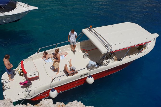 Private Custom Island Hopping Speedboat Tour from Hvar - Blue Cave on Bisevo: the famous sight with extra steps