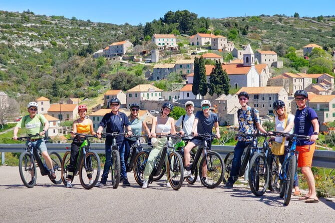 Private Custom Island Hopping Speedboat Tour from Hvar - Stiniva Cove, a dramatic place to swim