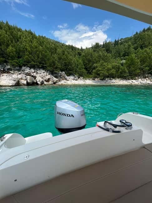 Private Elafiti Boat Tour- Visit Blue Cave and beach Sunj - A private boat day from Dubrovnik