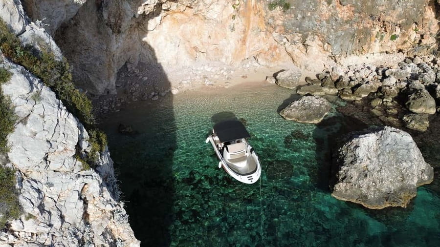 Private Elaphiti Islands Tailor-Made Boat Tour-All Inclusive - Setting out toward the Elaphiti Islands