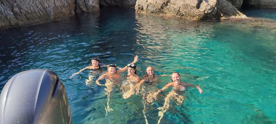 Private Elaphiti Islands Tailor-Made Boat Tour-All Inclusive - Meeting your skipper at the Dubrovnik pier